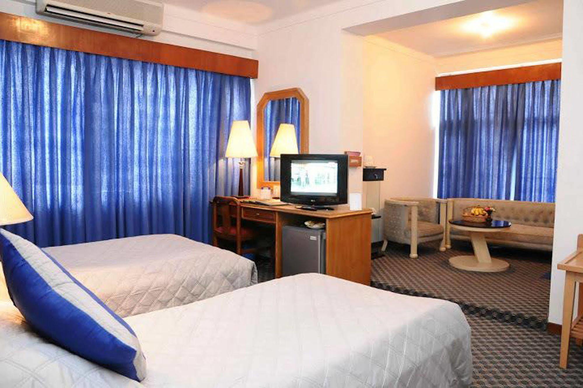Hotel Clarion Jawalakhel Lalitpur Экстерьер фото